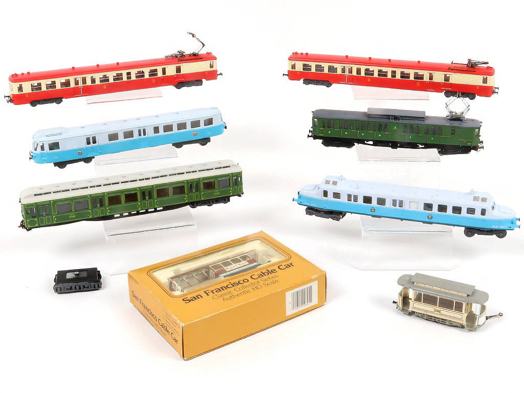 Lot 39 - DIVERS 'HO' (8)