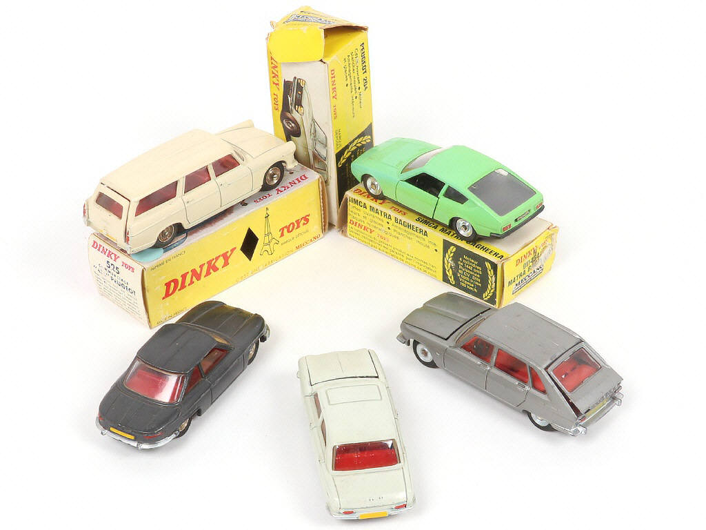 Lot 268 - DINKY TOYS (FRANCE) (5)