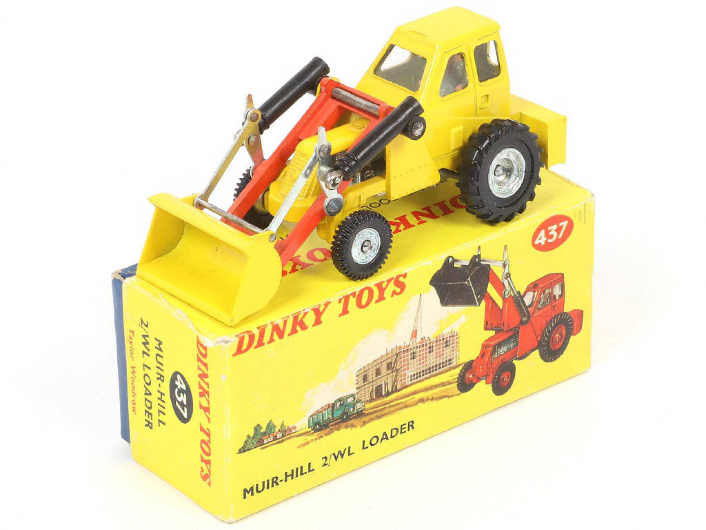 Lot 139 - DINKY TOYS (GB) (1)