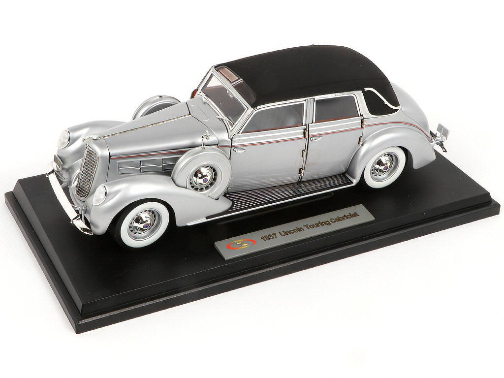 Lot 22 - SIGNATURE MODELS (CHINE) (2)