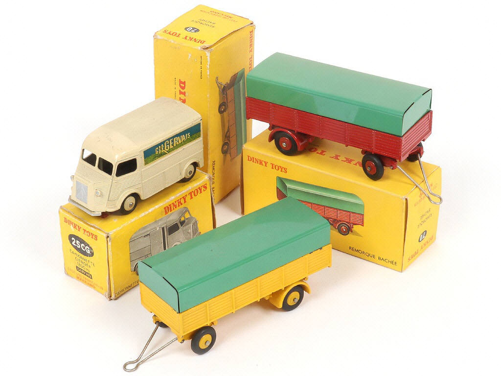 Lot 55 - DINKY TOYS (FRANCE) (3)