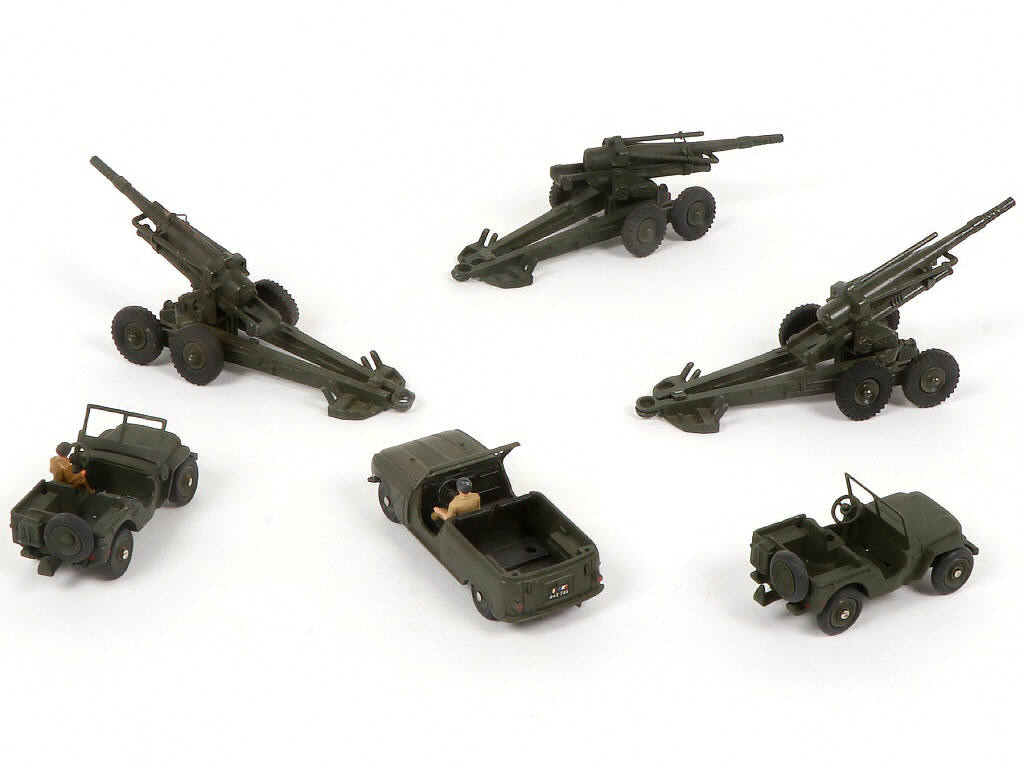 Lot 119 - DINKY TOYS (FRANCE) (6)