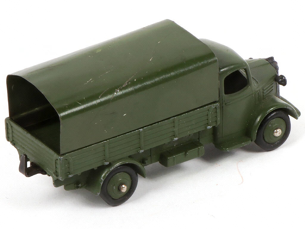 Lot 102 - DINKY TOYS (GB) (1)