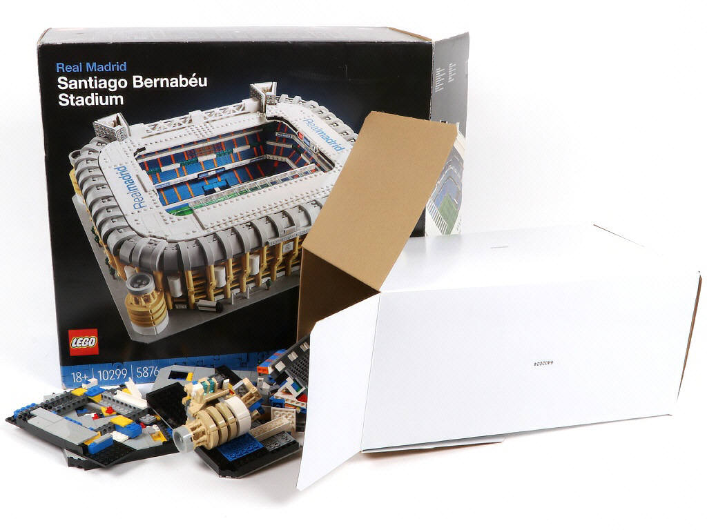 Lot 33 - LEGO (DANEMARK) (1)