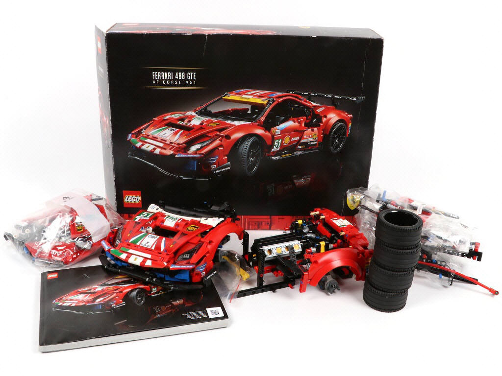 Lot 44 - LEGO (DANEMARK) (1)