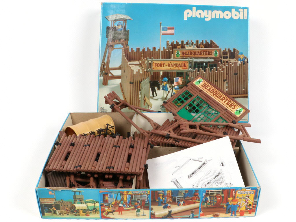 Lot 56 - PLAYMOBIL (ALLEMAGNE) (40)