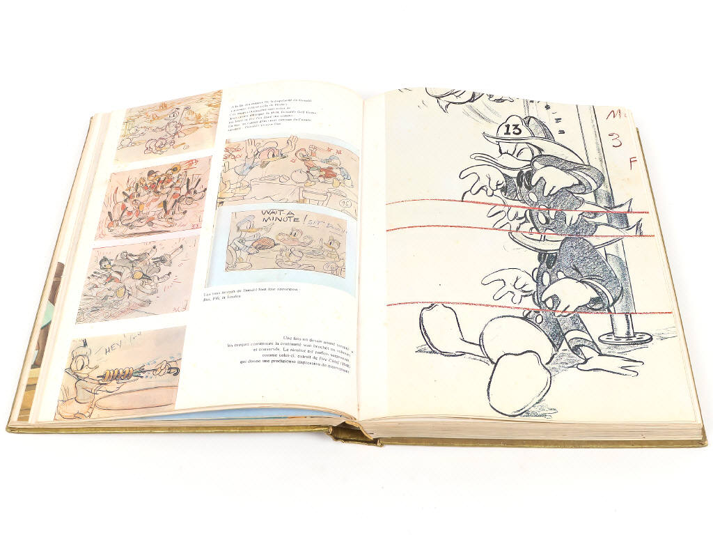 Lot 114 - DIVERS (17)