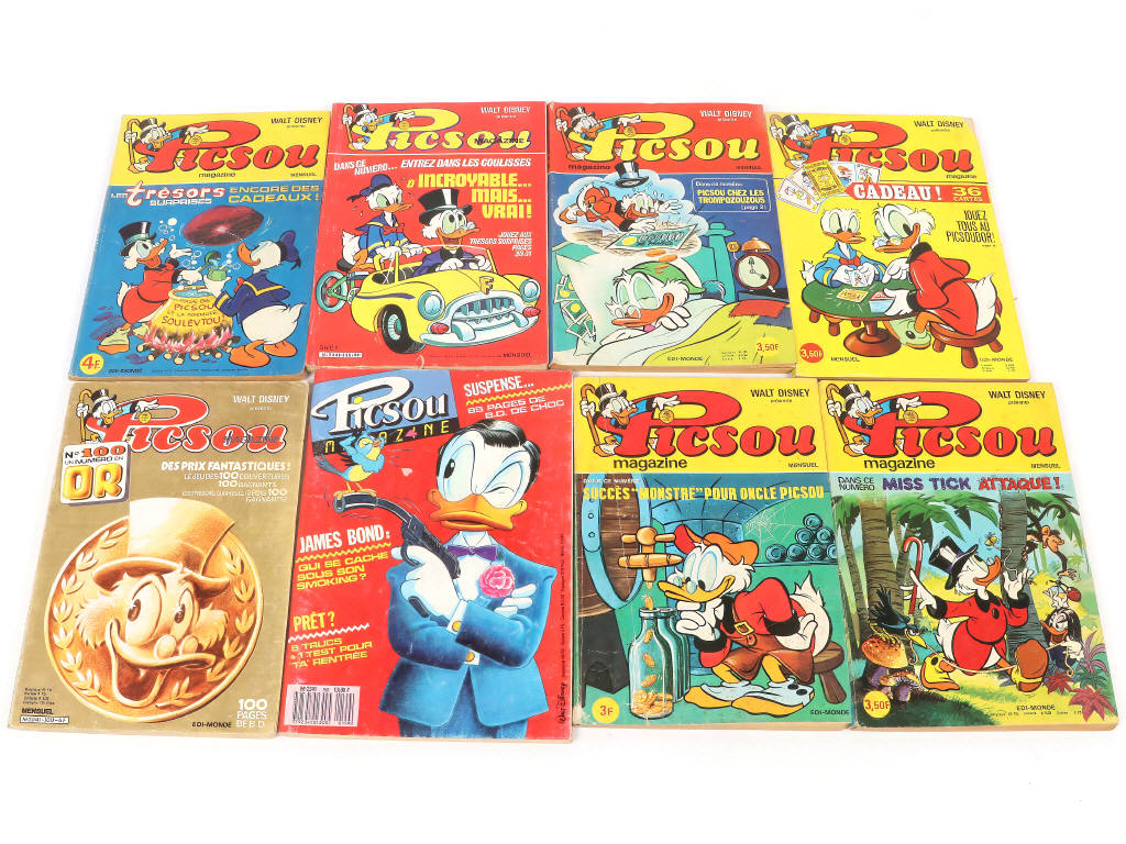 Lot 114 - DIVERS (17)