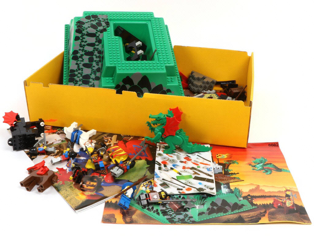 Lot 11 - LEGO (DANEMARK) (1)