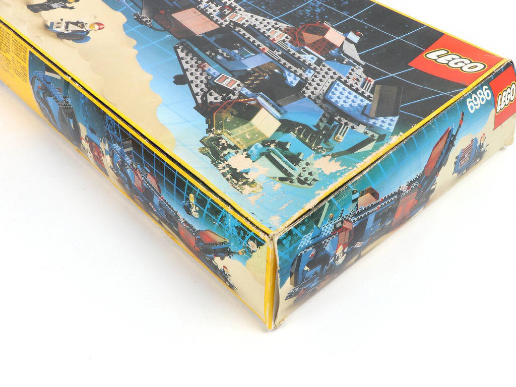 Lot 13 - LEGO (DANEMARK) (1)