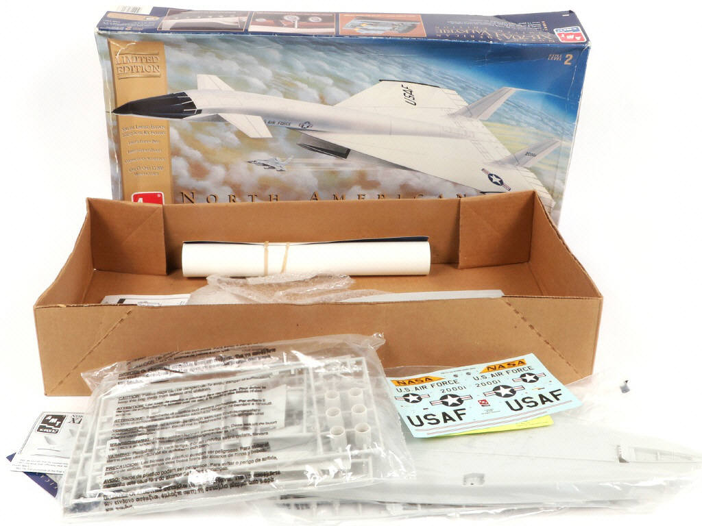 Lot 355 - AMT (USA) (1)