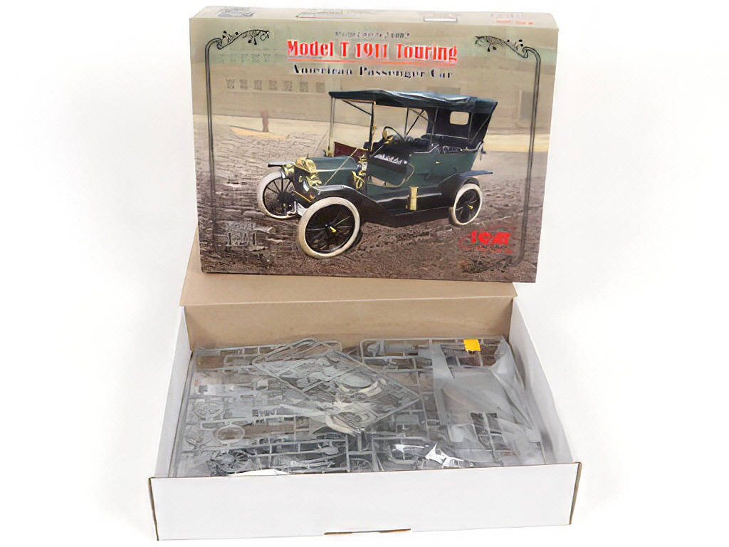 Lot 362 - ICM (UKRAINE) (3)