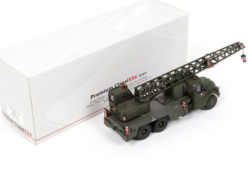 Lot 113 - PREMIUM CLASSIXXS (CHINE) (1)