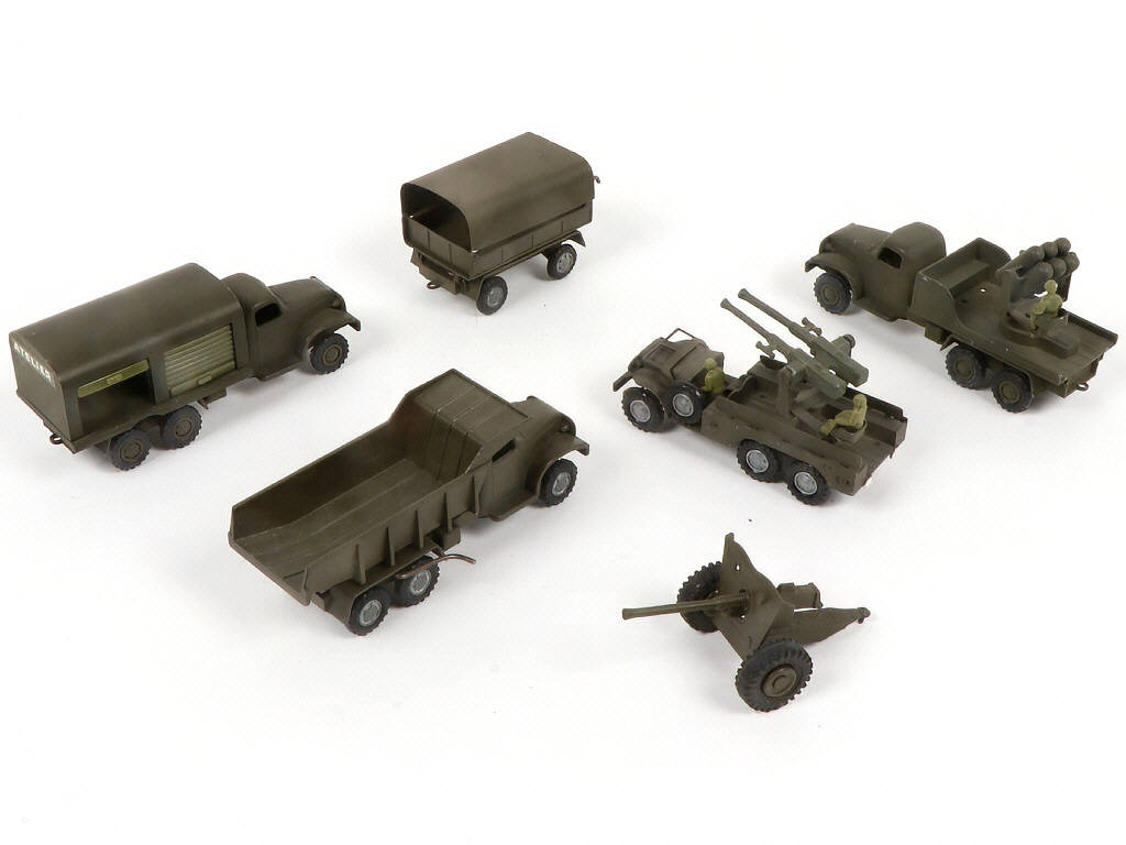 Lot 99 - FRANCE JOUETS (FRANCE) (6)