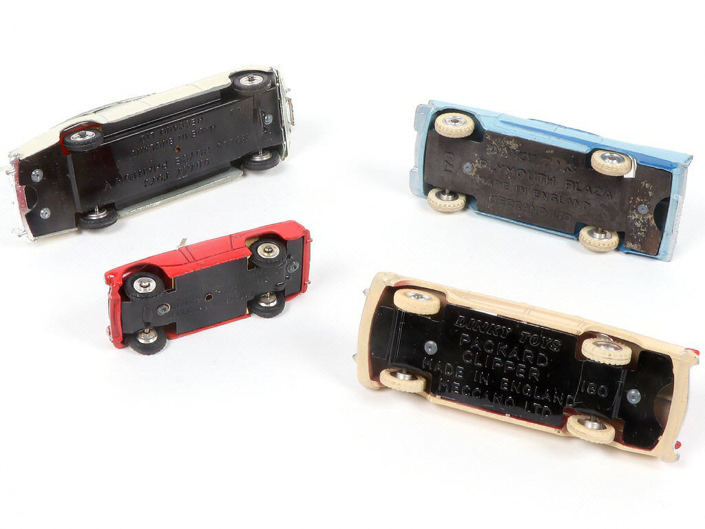 Lot 242 - DINKY TOYS (GB) (4)