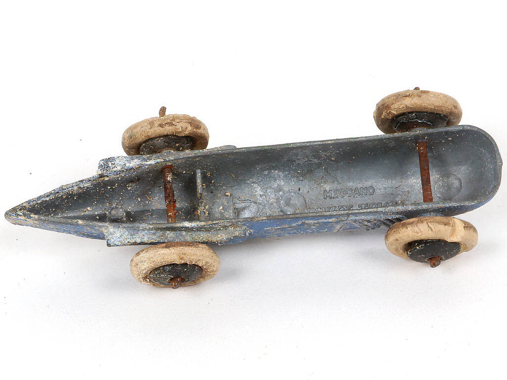 Lot 166 - DINKY TOYS (FRANCE) (1)