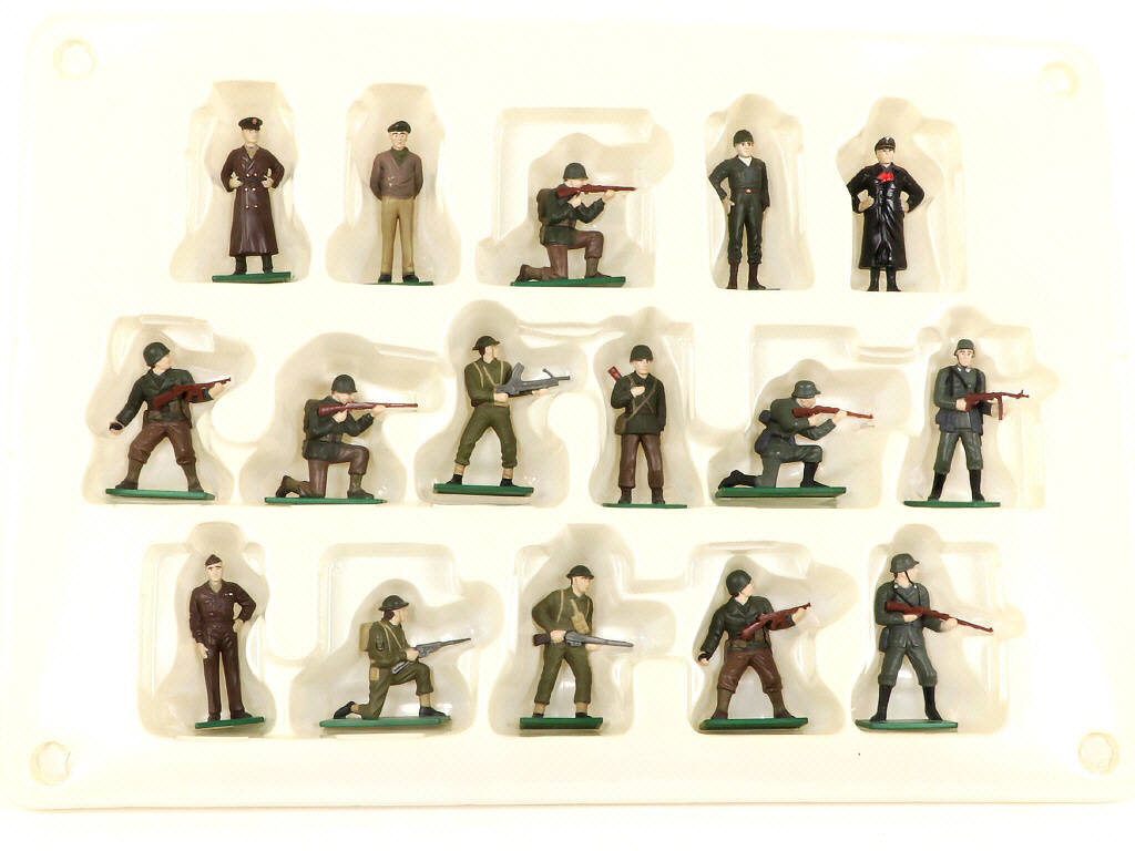 Lot 19 - BLUE BOX TOYS (USA) (1)