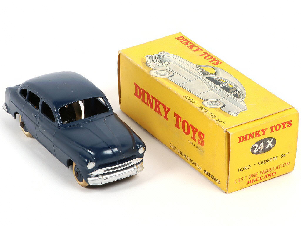 Lot 243 - DINKY TOYS (FRANCE) (1)