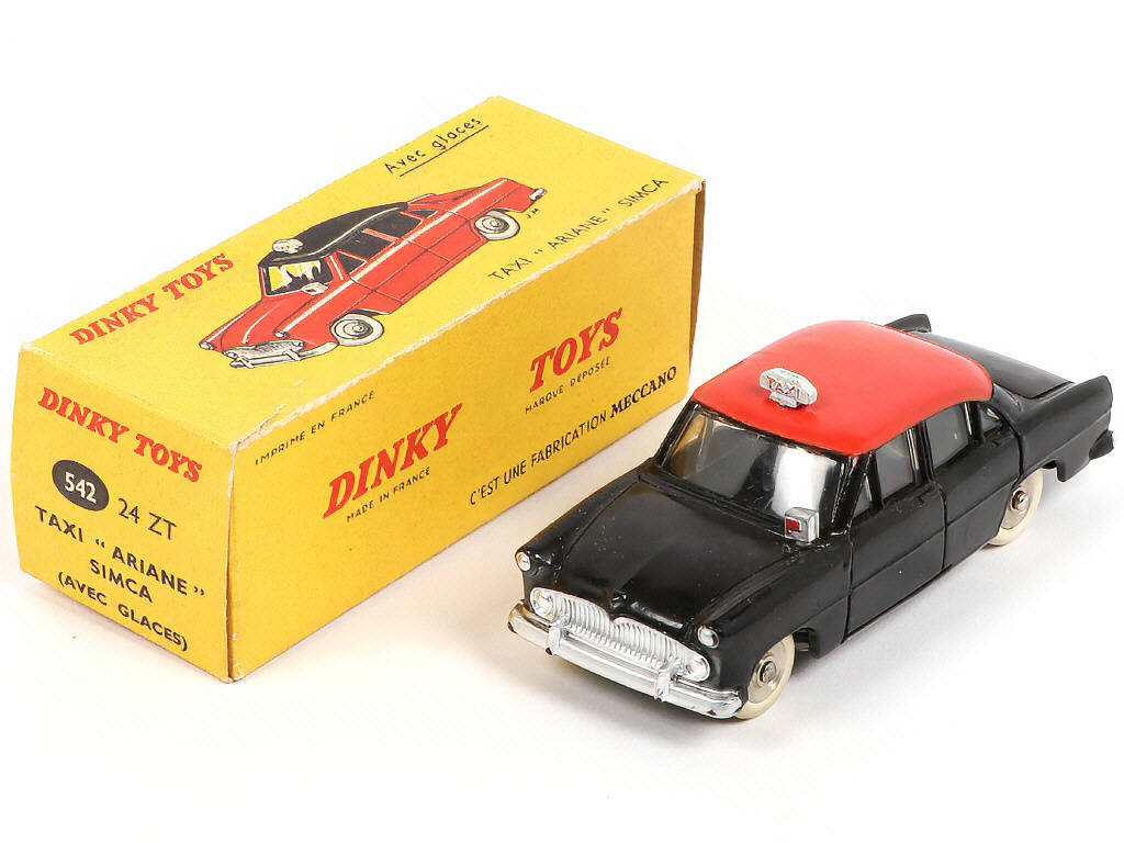 Lot 245 - DINKY TOYS (FRANCE) (1)
