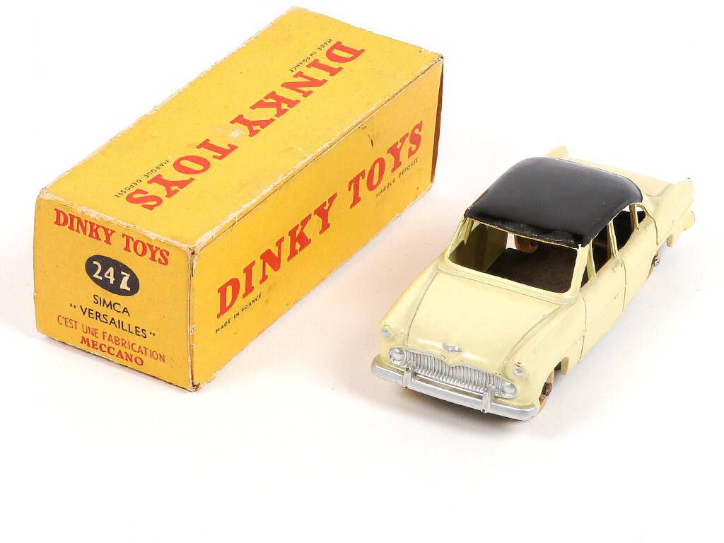 Lot 244 - DINKY TOYS (FRANCE) (1)
