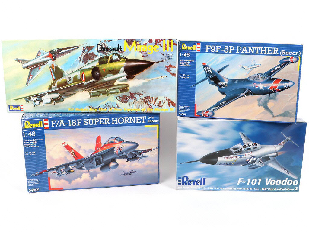 Lot 330 - REVELL (ALLEMAGNE) (4)