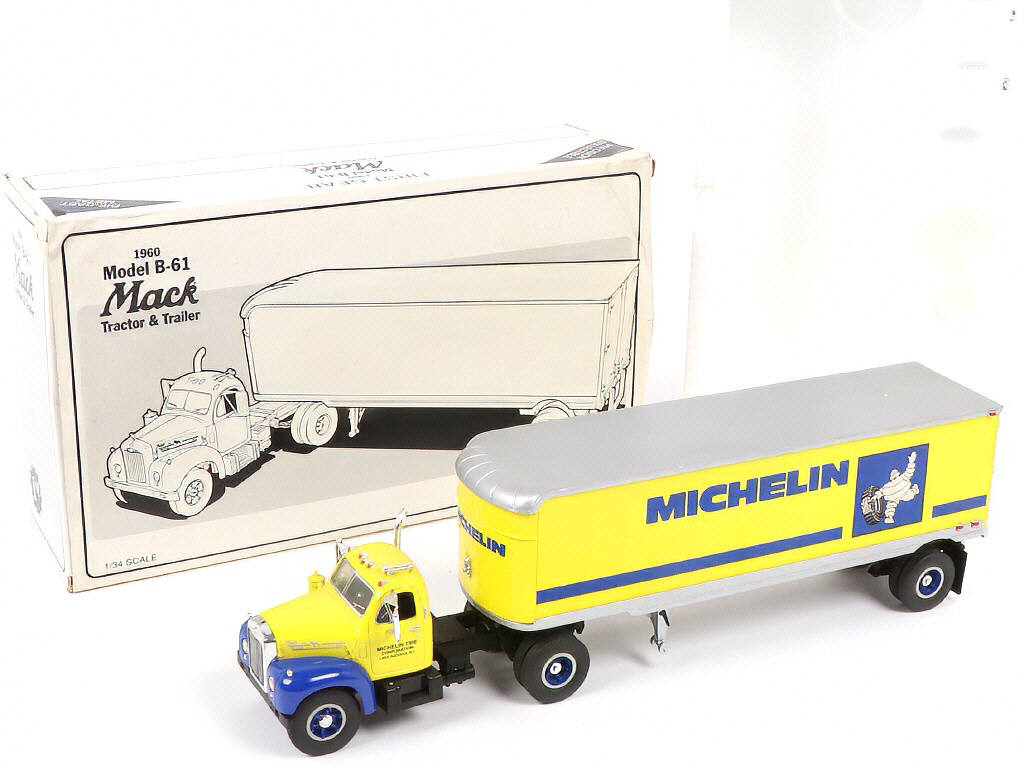 Lot 197 - FIRST GEAR (USA) (1)