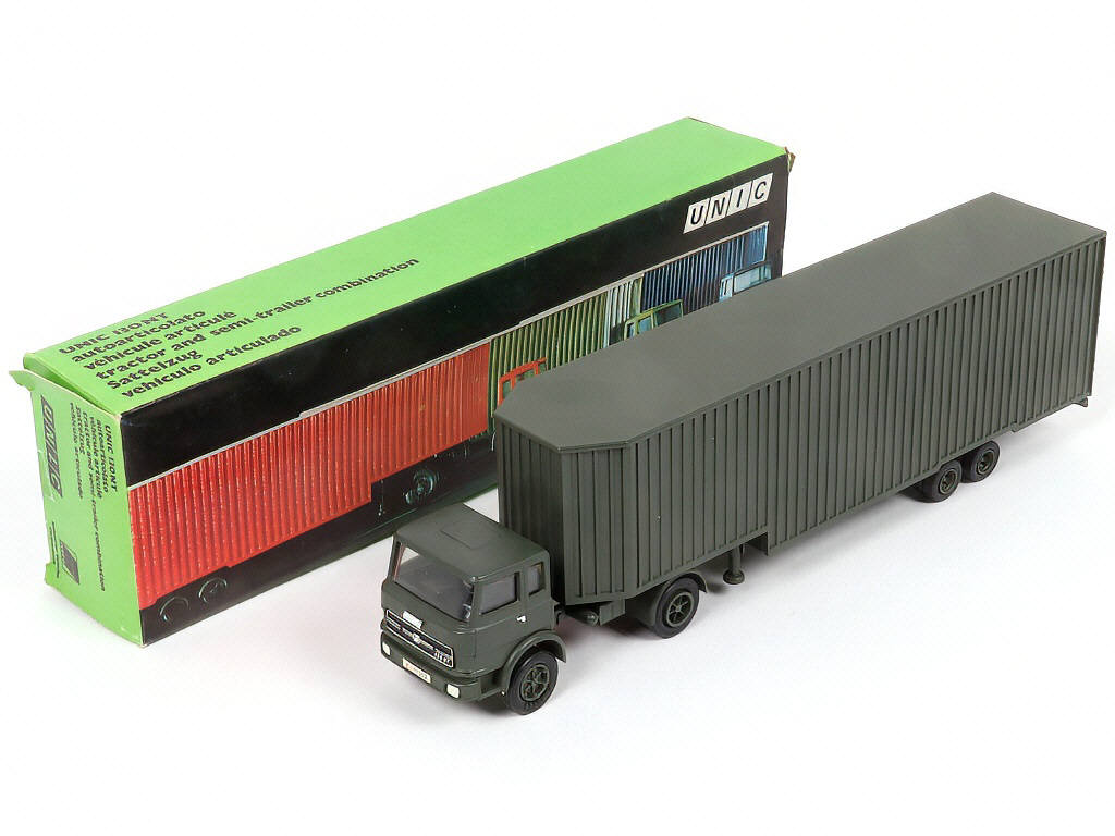 Lot 53 - OLD CARS (ITALIE) (1)