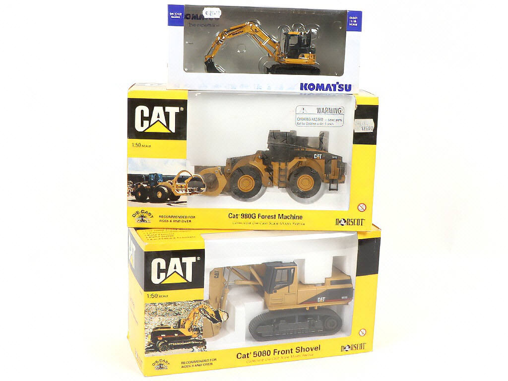 Lot 294 - DIVERS (3)