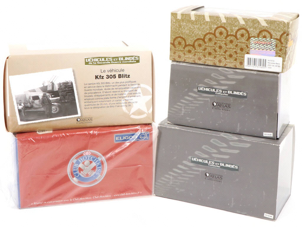 Lot 174 - DIVERS (5)