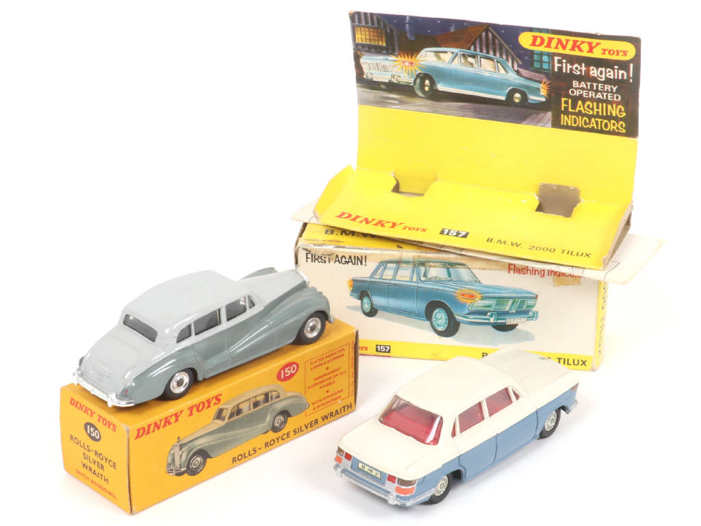 Lot 135 - DINKY TOYS (GB) (2)