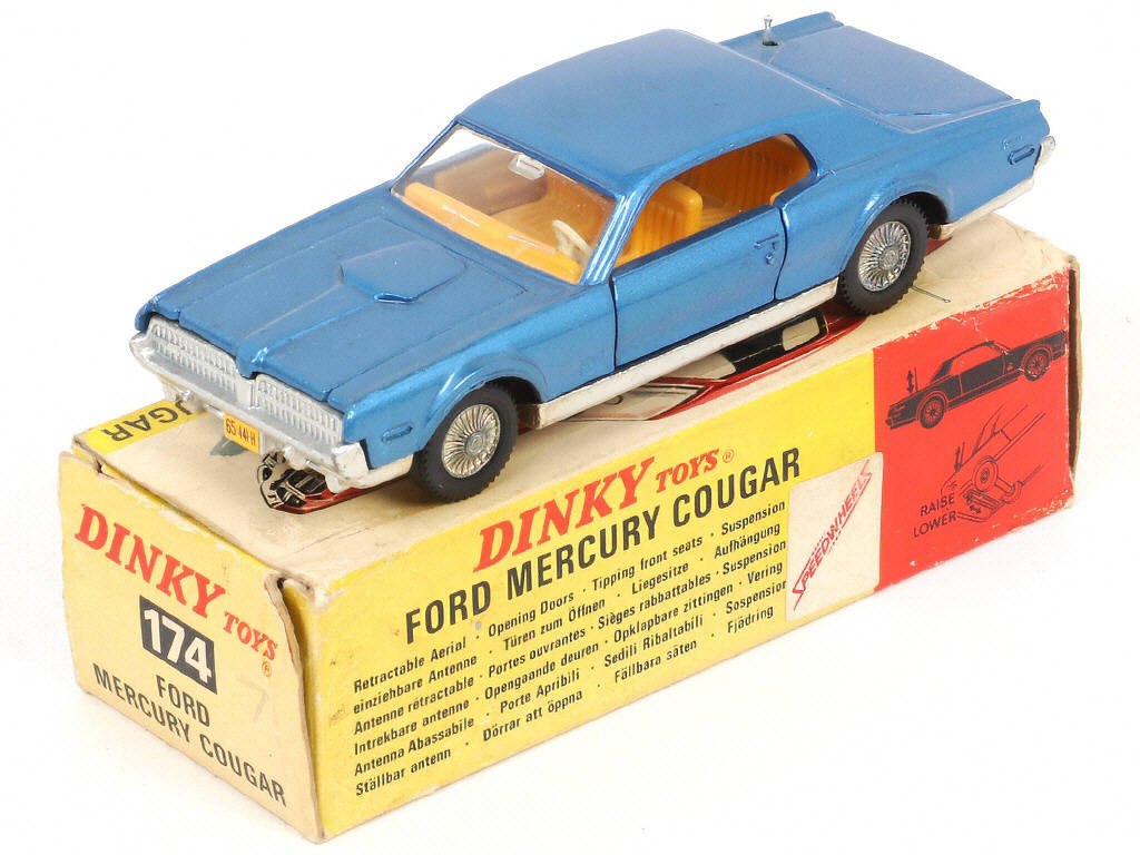 Lot 118 - DINKY TOYS (GB) (1)
