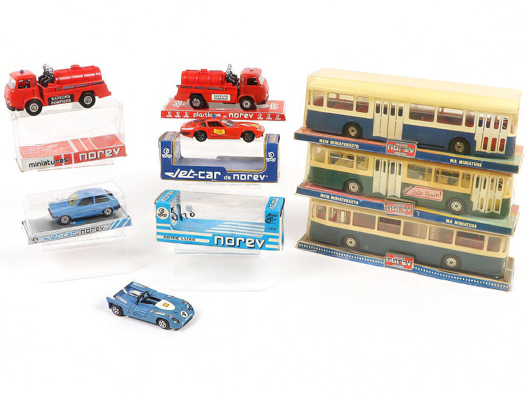 Lot 220 - NOREV (FRANCE) (8)