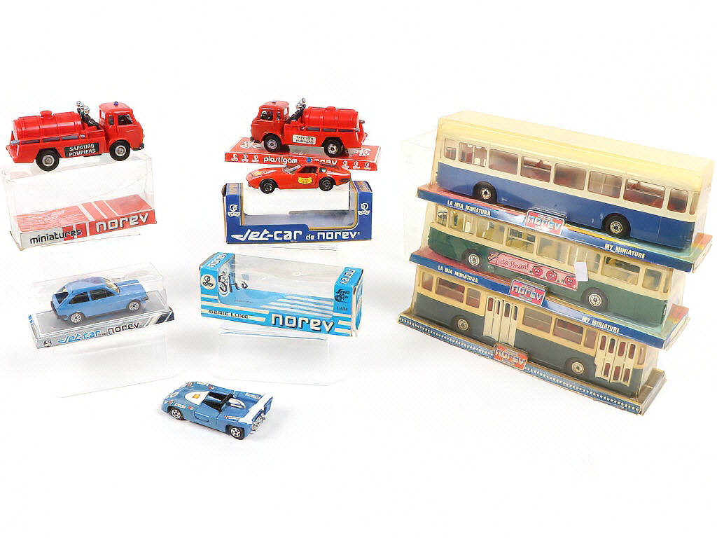 Lot 220 - NOREV (FRANCE) (8)