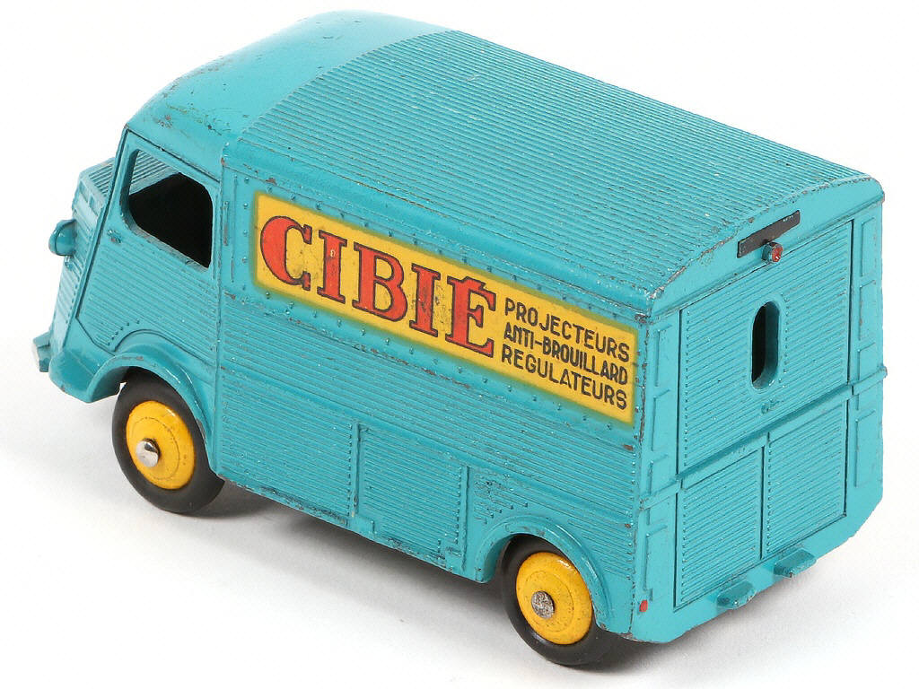 Lot 76 - DINKY TOYS (FRANCE) (1)