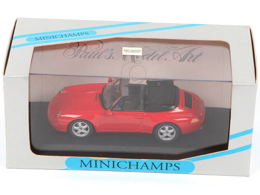 Lot 223 - DIVERS (3)