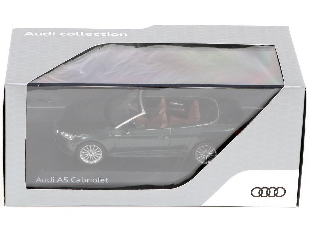 Lot 223 - DIVERS (3)