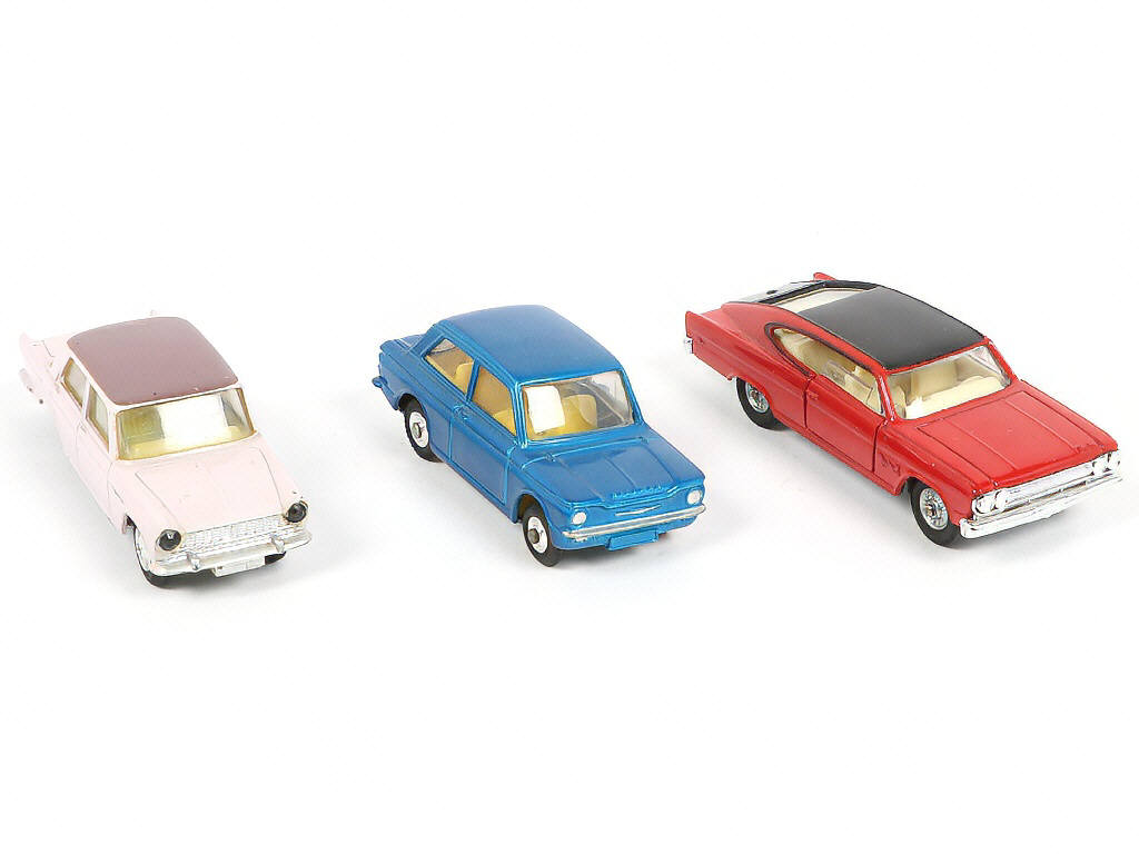 Lot 109 - CORGI TOYS (GB) (3)