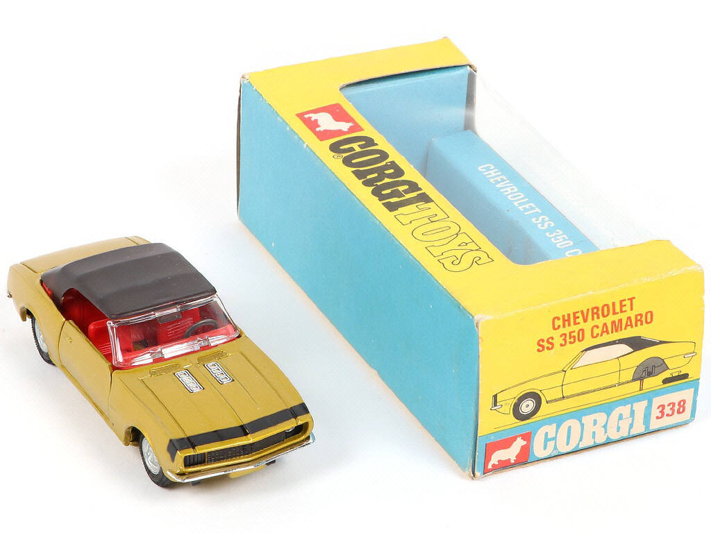 Lot 61 - CORGI TOYS (GB) (1)