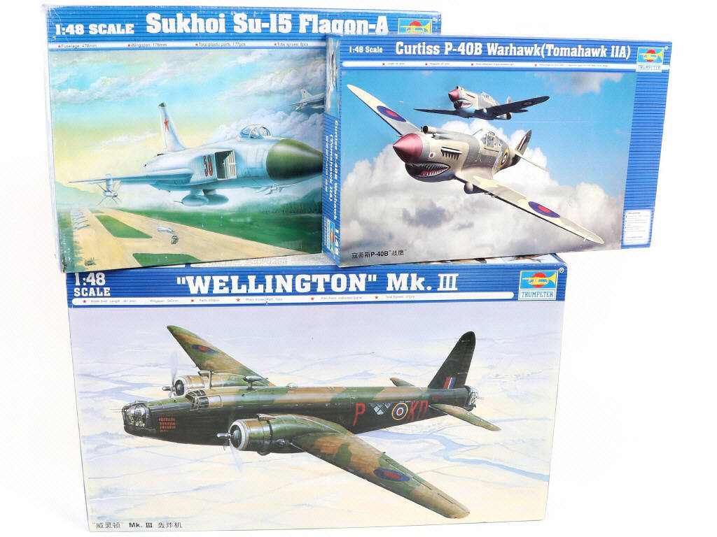 Lot 280 - TRUMPETER (CHINE) (3)