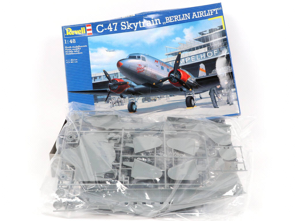 Lot 285 - REVELL (ALLEMAGNE) (4)
