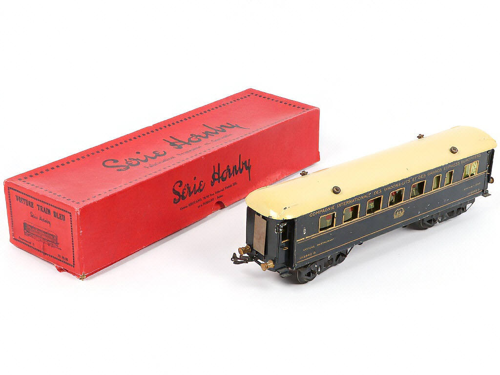 Lot 37 - HORNBY 'O' (FRANCE) (1)
