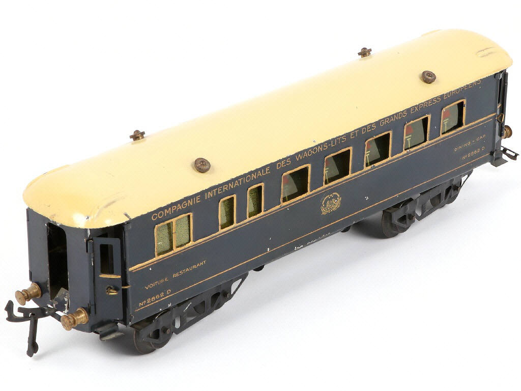 Lot 37 - HORNBY 'O' (FRANCE) (1)