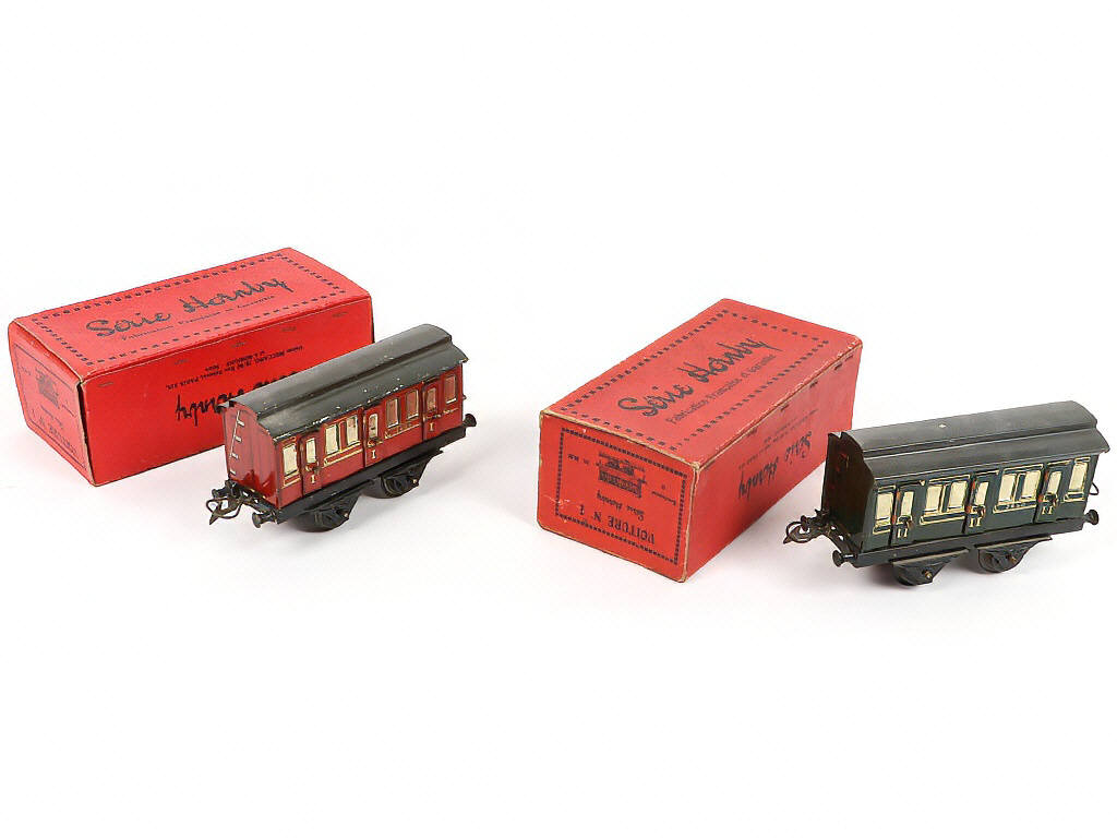 Lot 41 - HORNBY 'O' (FRANCE) (2)