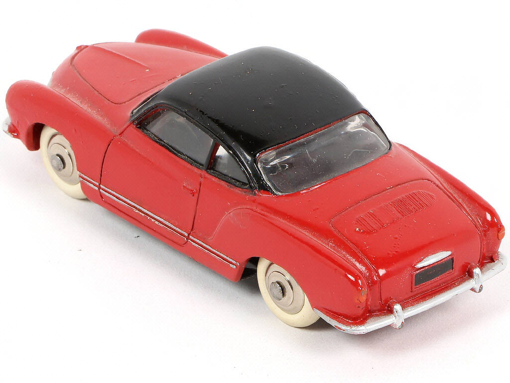Lot 68 - DINKY TOYS (FRANCE) (1)
