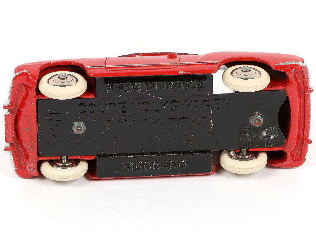 Lot 68 - DINKY TOYS (FRANCE) (1)