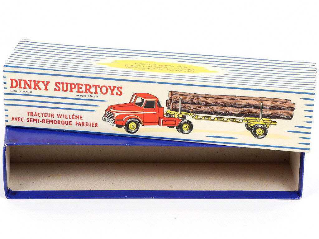 Lot 147 - DINKY TOYS (FRANCE) (1)