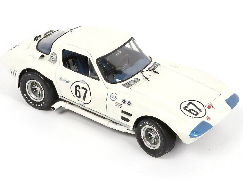 Lot 4 - EXOTO (USA) (1)