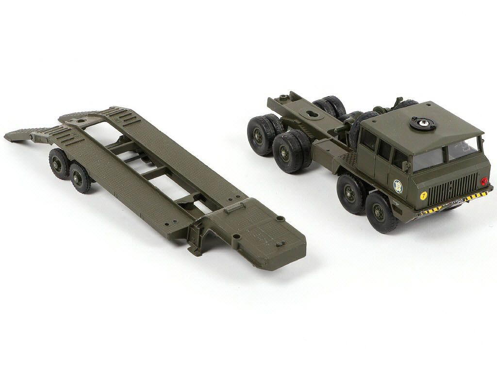 Lot 175 - SOLIDO (FRANCE) (1)