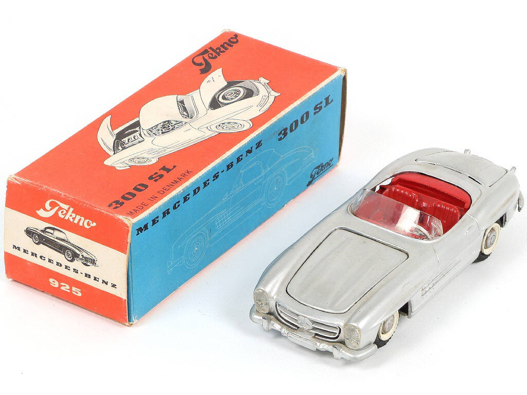 Lot 44 - TEKNO (DANEMARK) (1)