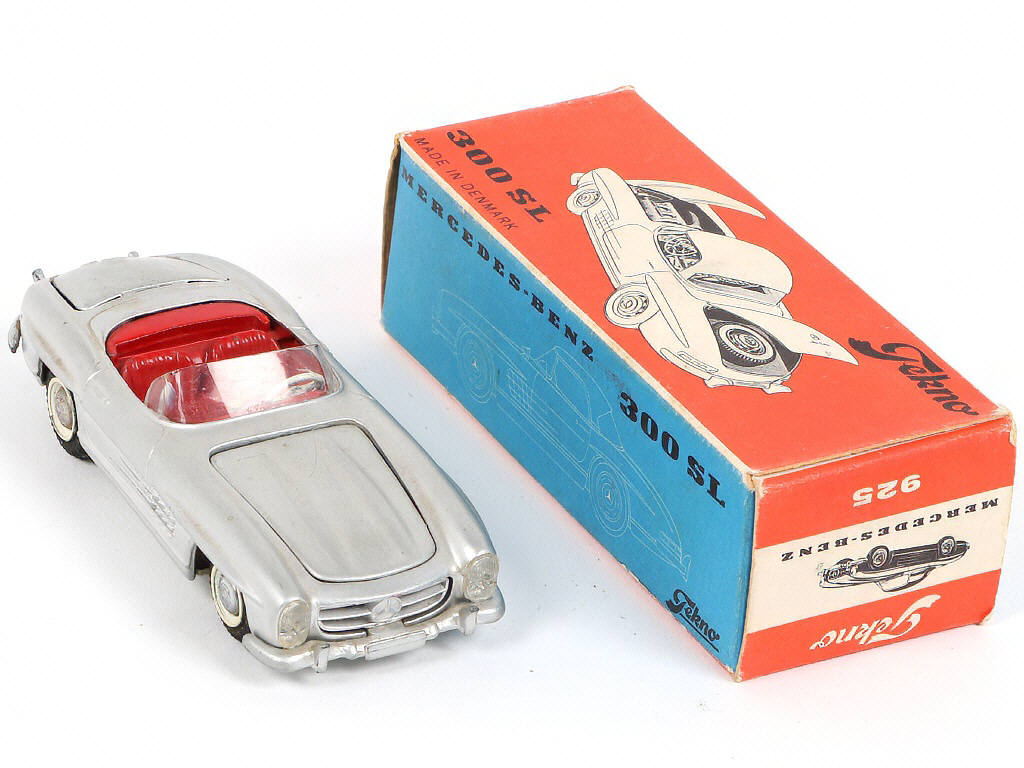 Lot 44 - TEKNO (DANEMARK) (1)